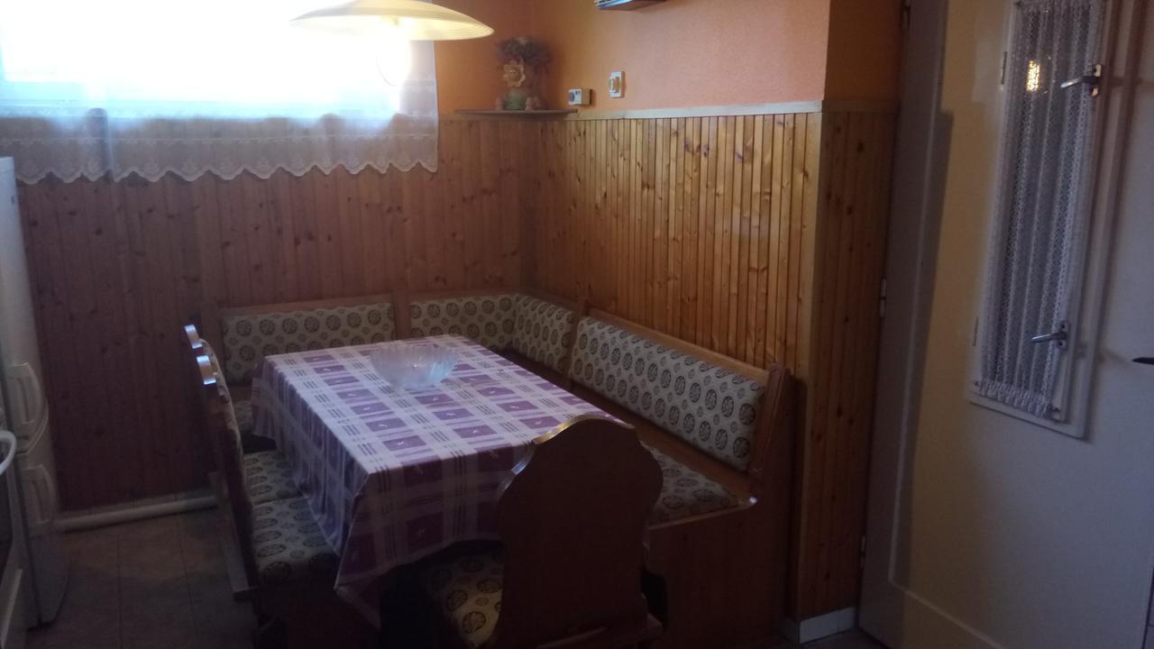 Sara Vendeghaz Apartment Balatonkeresztúr Exterior foto